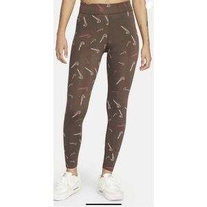NWT!  NIKE WOMEN'S ALL OVER LOGO PRINT LEGGINGS